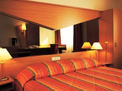 Nh Best Hotel Zewnętrze zdjęcie