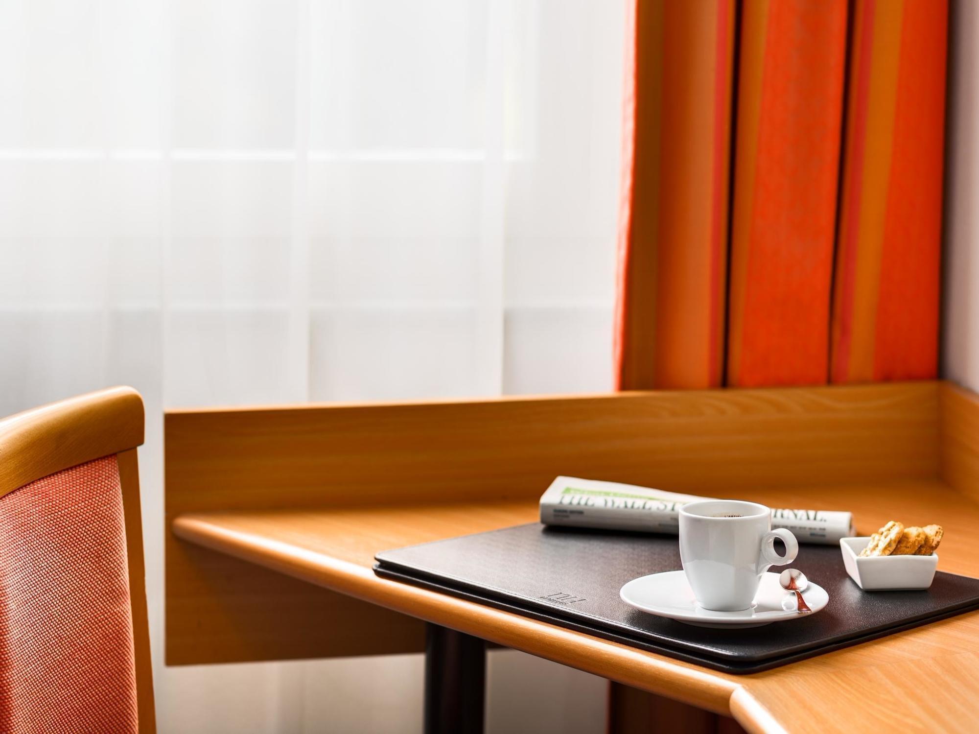 Nh Best Hotel Zewnętrze zdjęcie