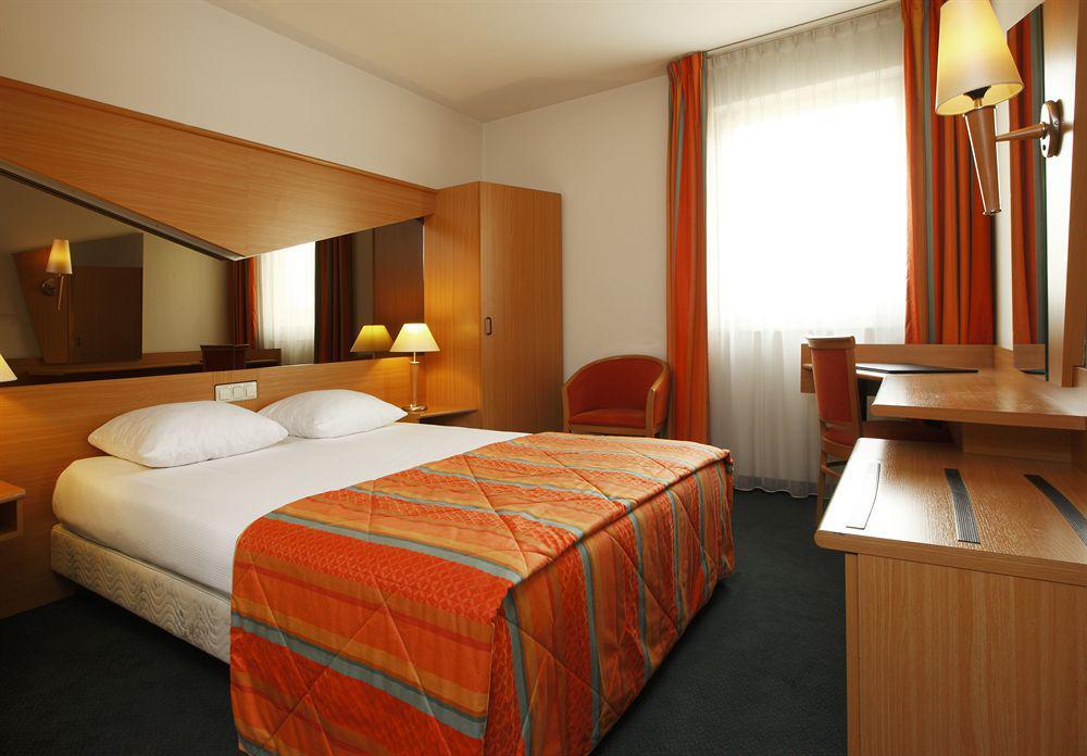 Nh Best Hotel Pokój zdjęcie